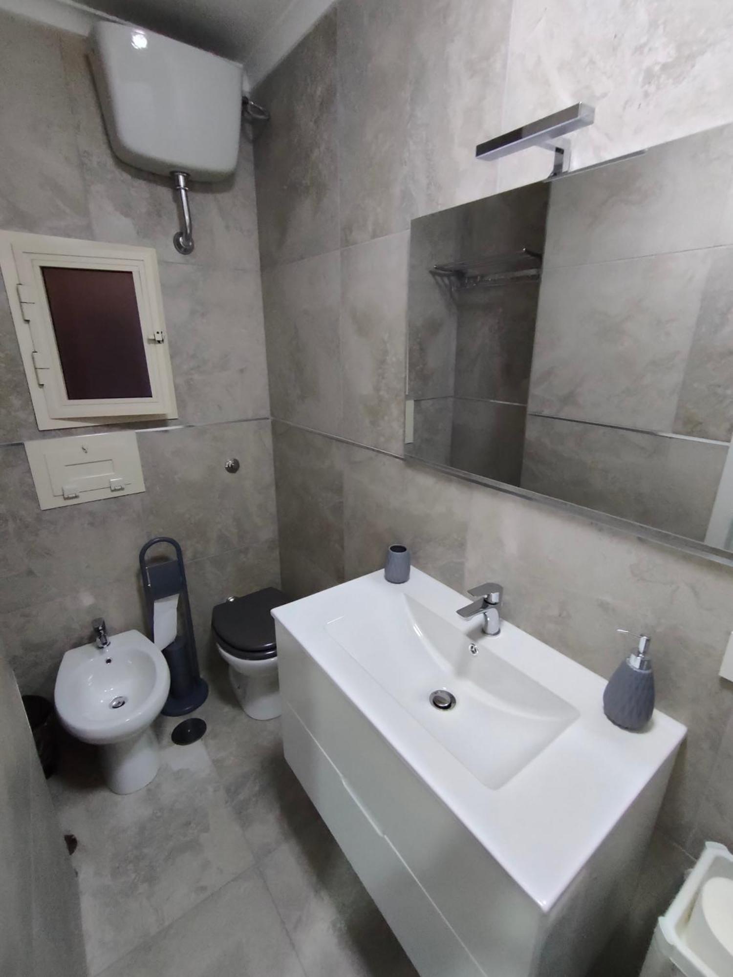 Апартаменты Mary House Napoli Centro Экстерьер фото